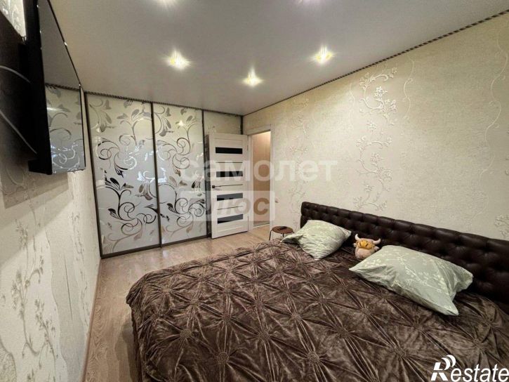 2-комн квартира Южно-Есаульская улица, 6,  д. 6