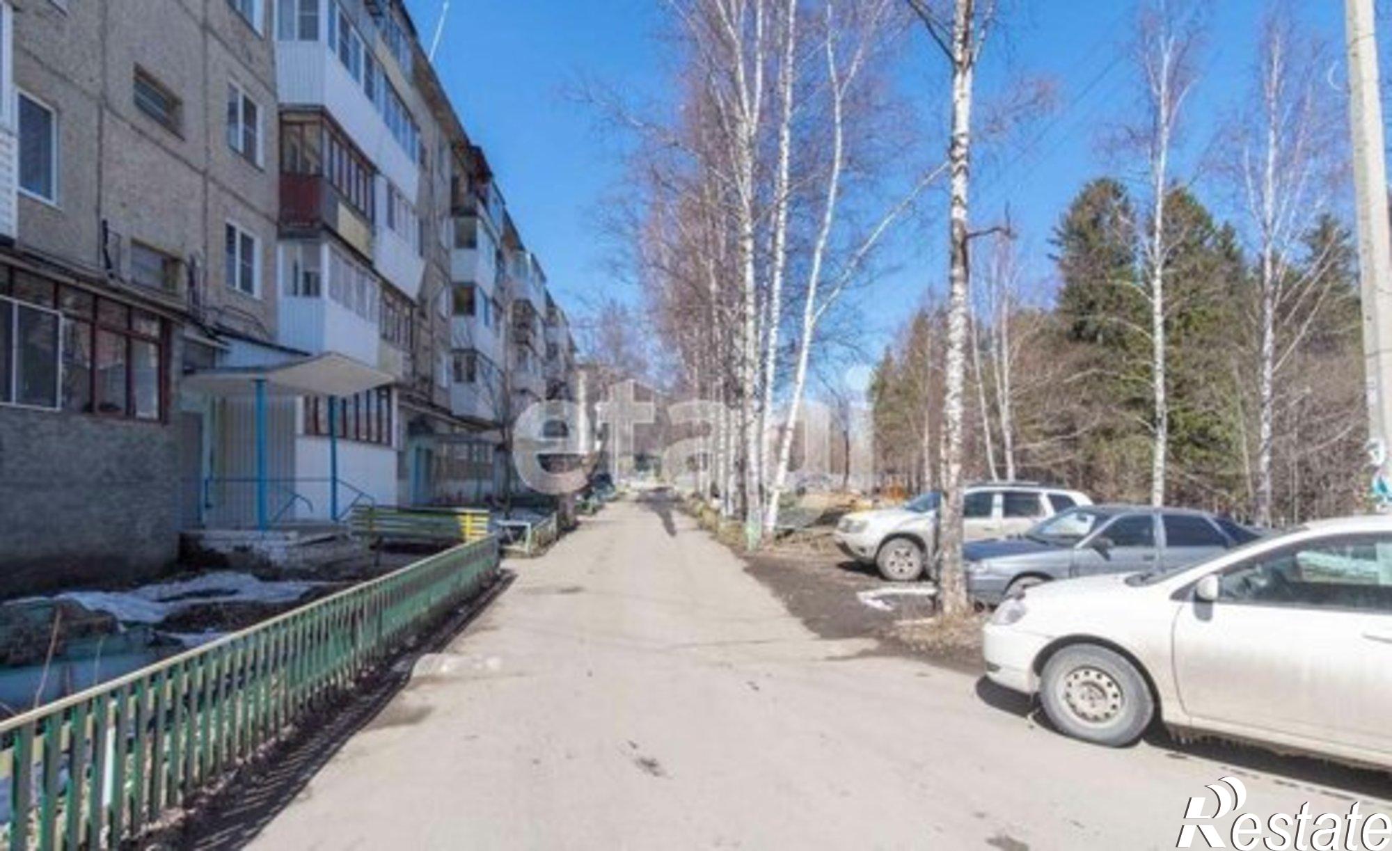 Купить квартиру за 2 300 000 рублей на улица Космонавтов, 32