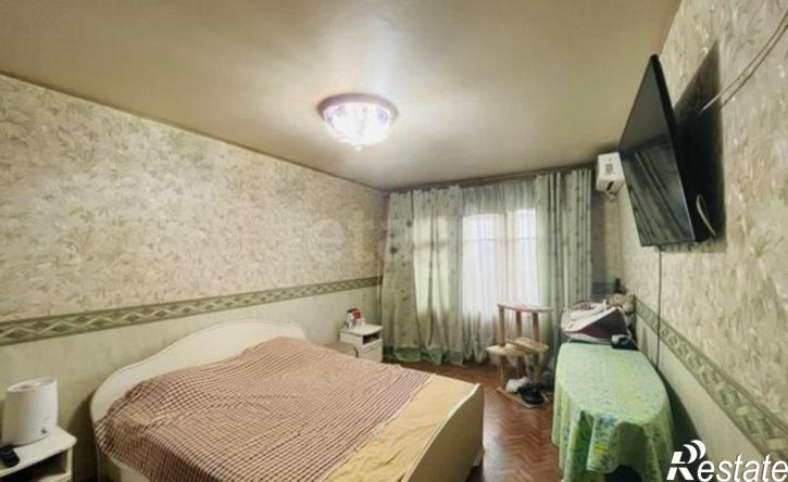 3-комн квартира проспект 30-летия Победы, 12,  д. 12