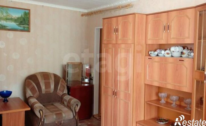 4-комн квартира улица Космонавтов, 10,  д. 10
