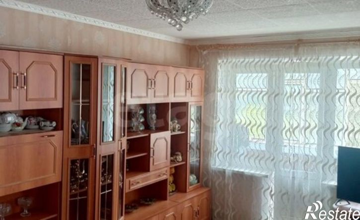 4-комн квартира улица Космонавтов, 10,  д. 10