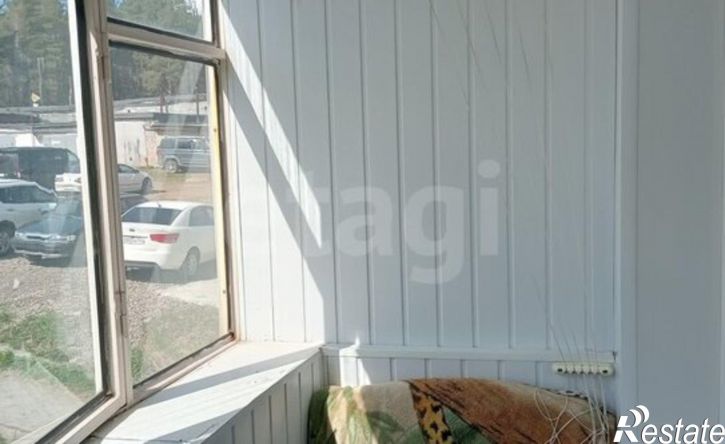 4-комн квартира улица Космонавтов, 10,  д. 10