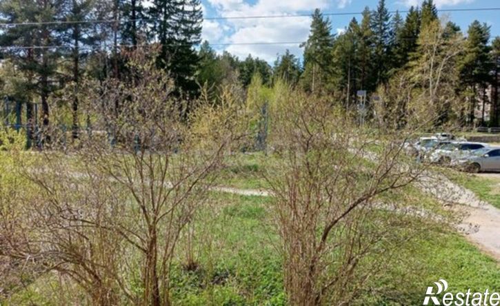4-комн квартира улица Космонавтов, 10,  д. 10