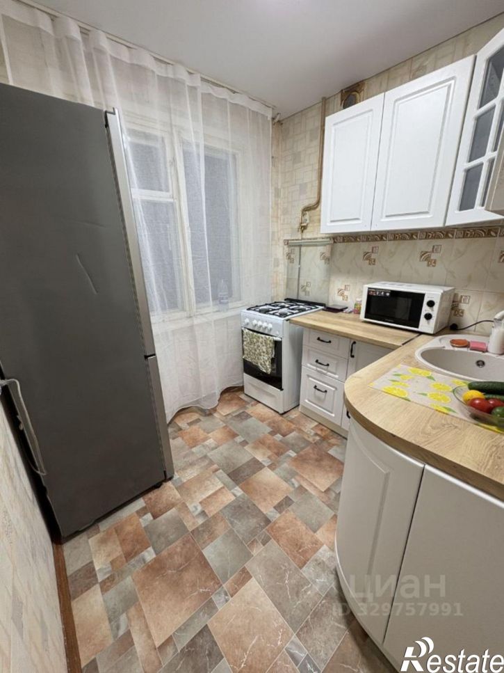 2-комн квартира улица Космонавтов, 7,  д. 7