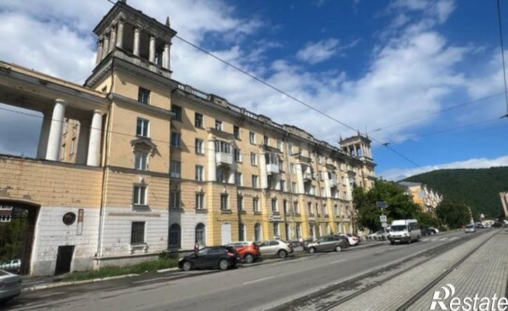 3-комн квартира улица Карла Маркса, 4,  д. 4