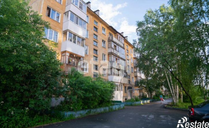 3-комн квартира проспект 30-летия Победы, 8,  д. 8