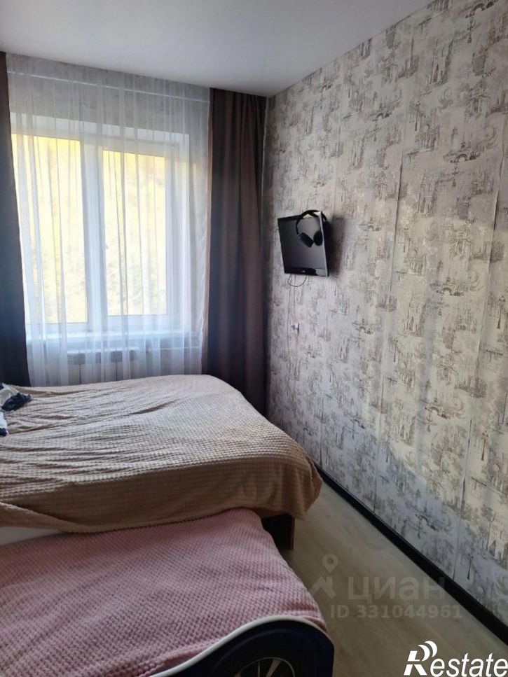 4-комн квартира ул им А.М.Матросова, 3А,  д. 3А