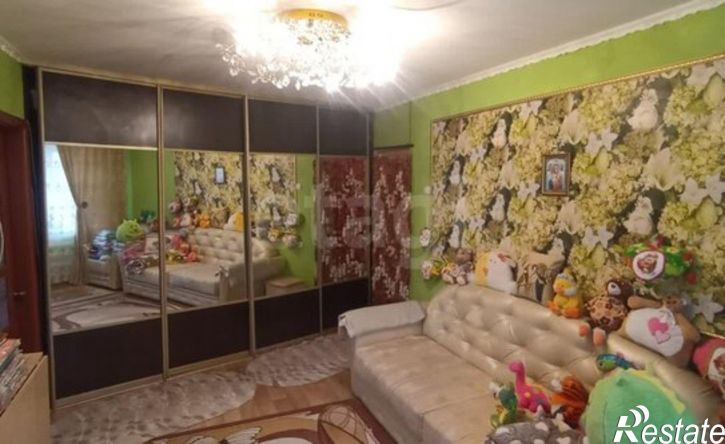 4-комн квартира пр-кт им Ю.А.Гагарина 4-я линия, 1,  д. 1
