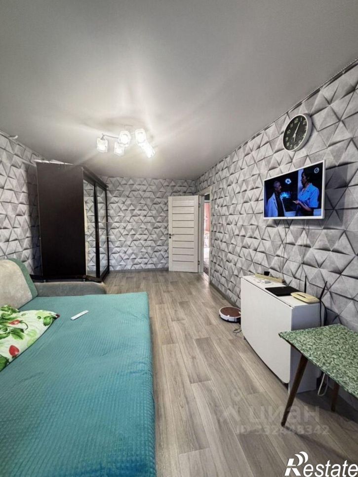 3-комн квартира ул Строителей, 12,  д. 12