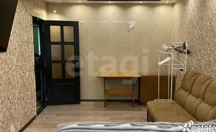 3-комн квартира пр-кт 30-летия Победы, 14,  д. 14