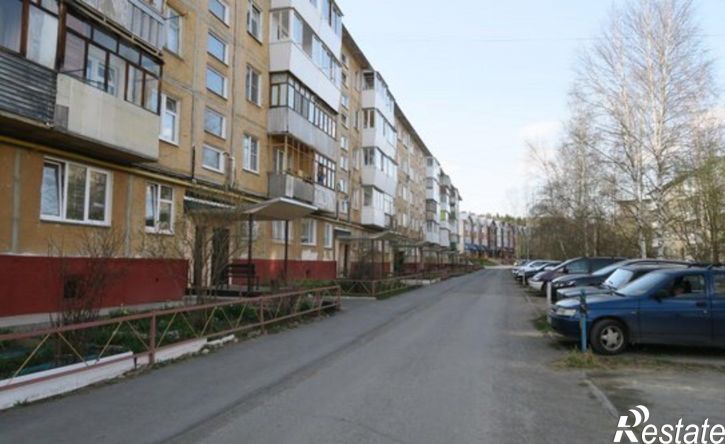 3-комн квартира пр-кт им Ю.А.Гагарина 3-й мкр, 32А,  д. 32А