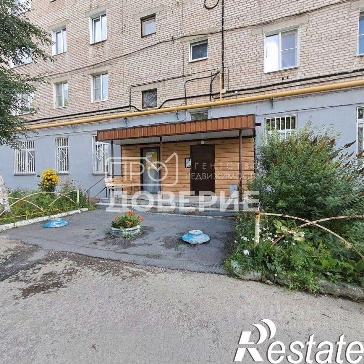 3-комн квартира проспект имени Ю. А. Гагарина 1-я линия, 2,  д. 2