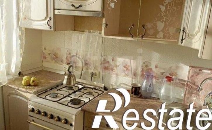 2-комн квартира улица Космонавтов, 7,  д. 7