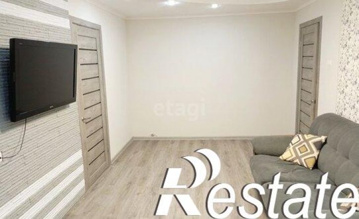 3-комн квартира улица Космонавтов, 25,  д. 25