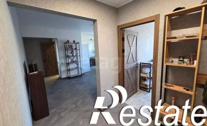 4-комн квартира улица Свердлова, 51,  д. 51