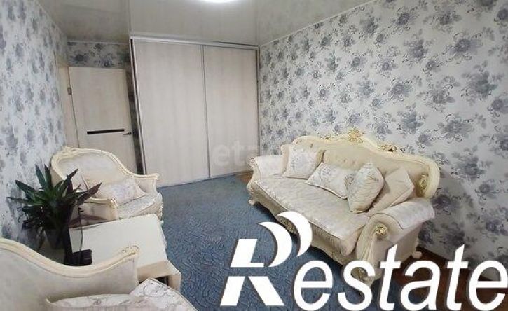 2-комн квартира улица Космонавтов, 27,  д. 27