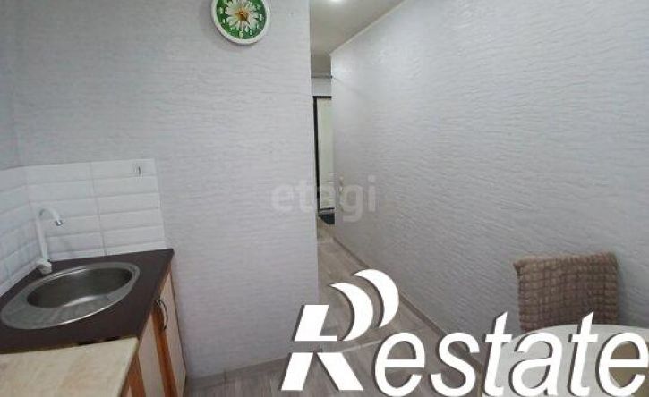 2-комн квартира улица Космонавтов, 27,  д. 27