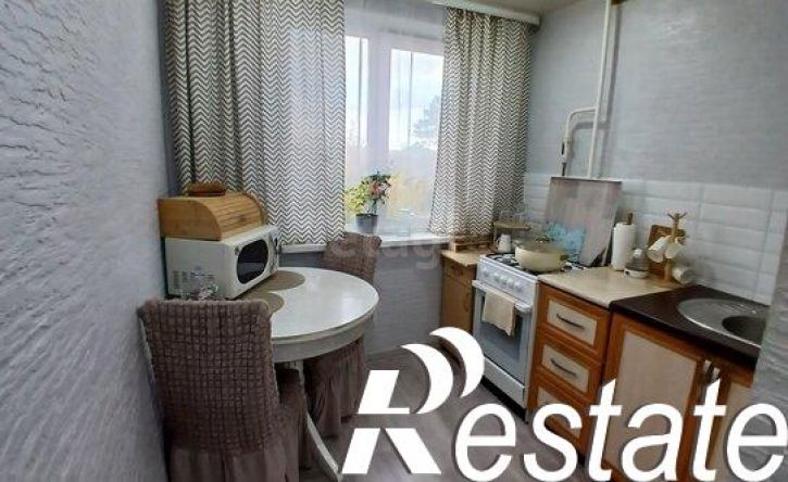 2-комн квартира улица Космонавтов, 27,  д. 27