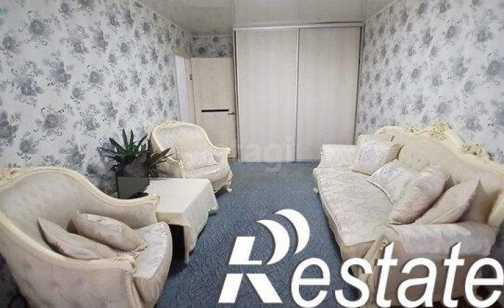 2-комн квартира улица Космонавтов, 27,  д. 27